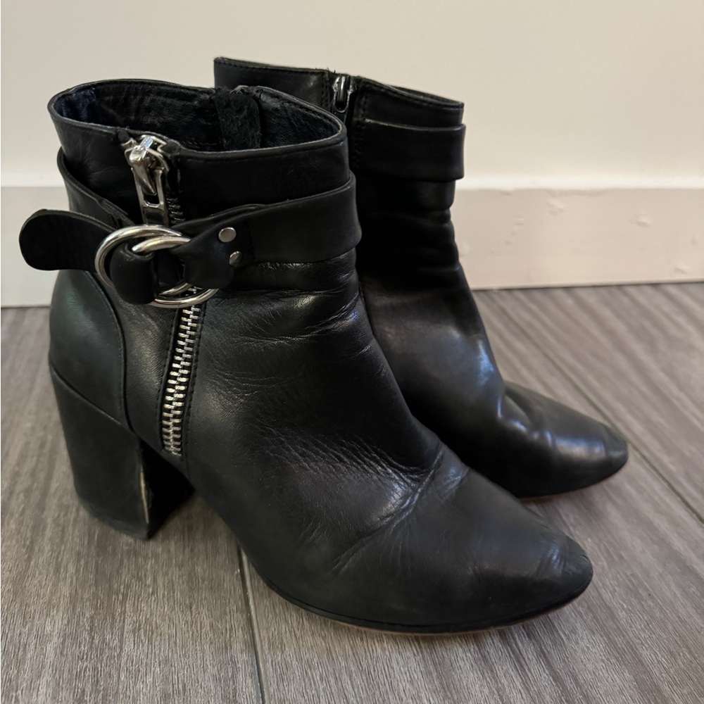 Steve Madden Black Booties - Size 7.5